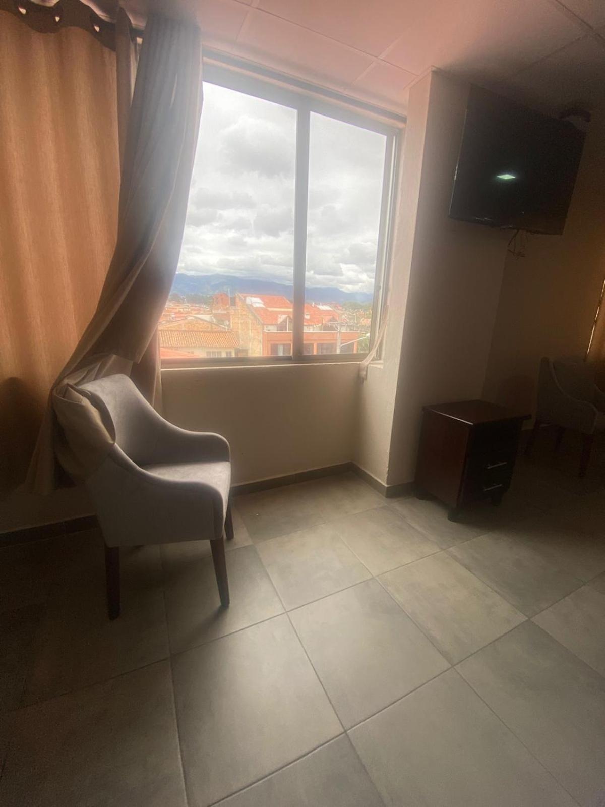Stelar Hostal Cuenca Exteriér fotografie