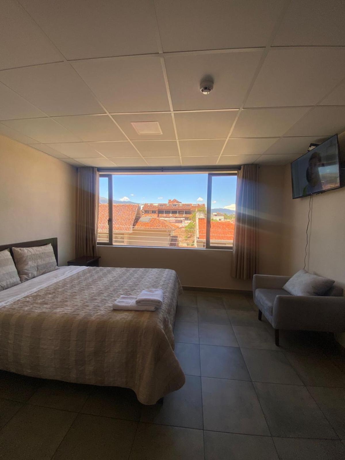 Stelar Hostal Cuenca Exteriér fotografie
